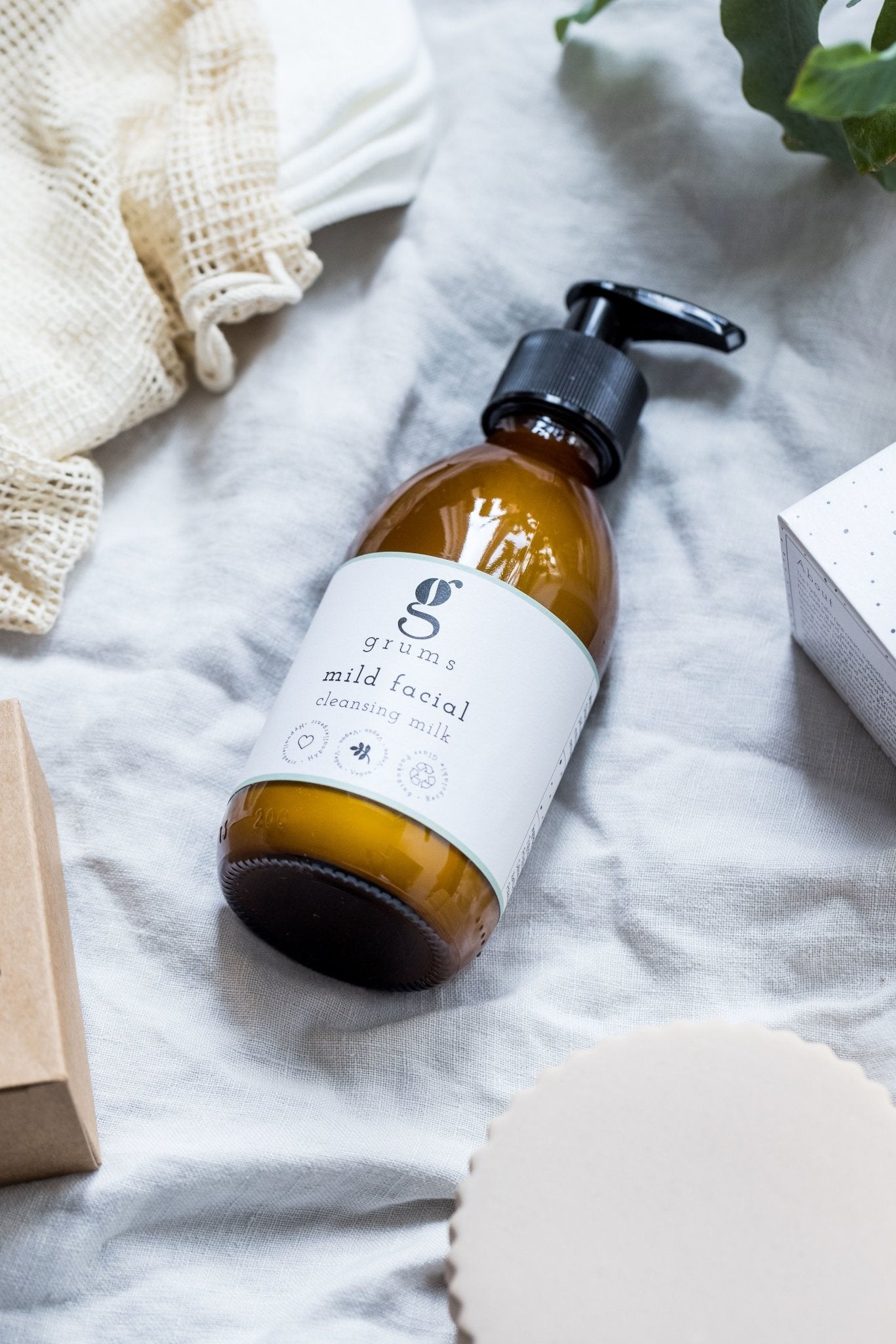 mild facial cleansing milk - NIMO SKIN